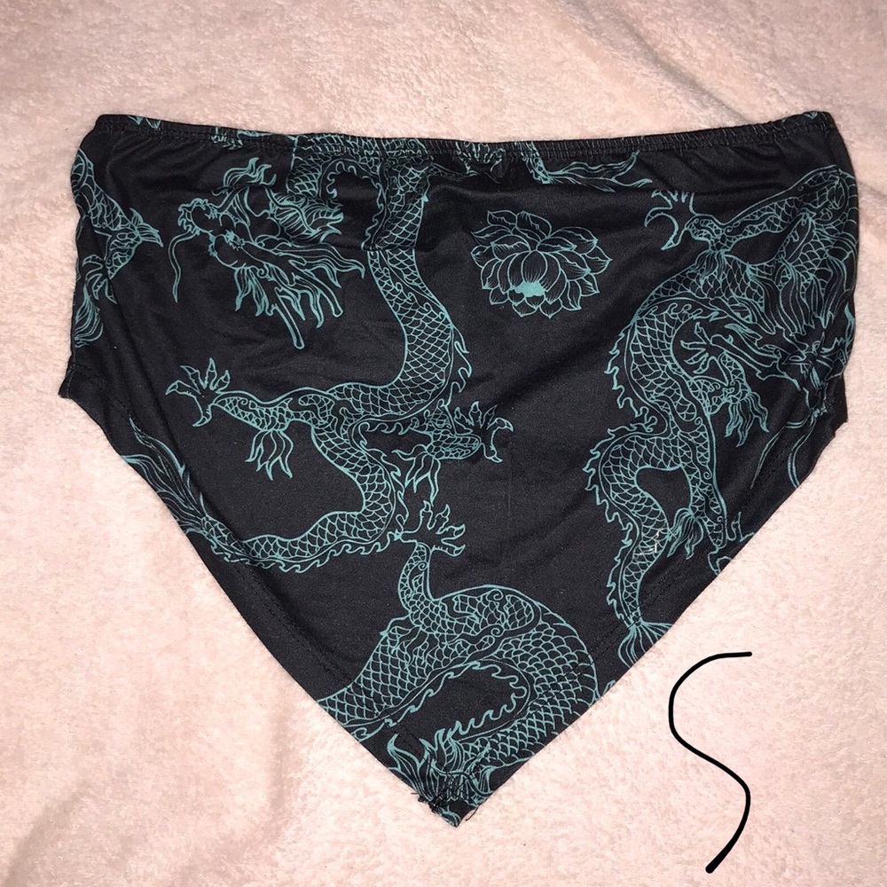 Strapless dragon print top backless